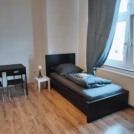 Charmante Altbauwohnung Im Herzen Der Stadt 4 Personen Apartmán *