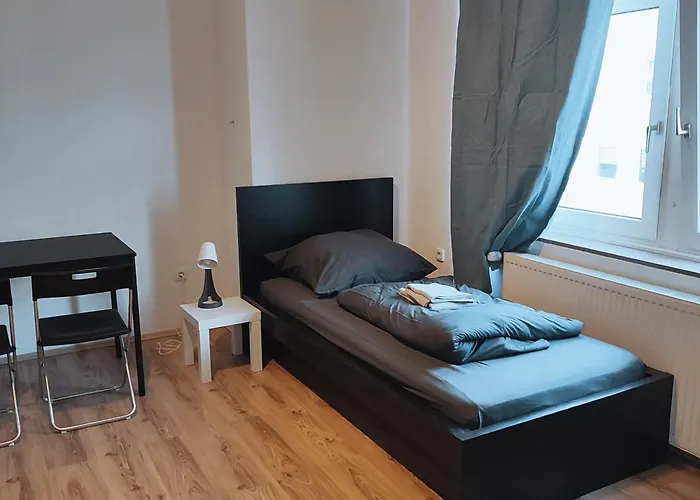 Charmante Altbauwohnung Im Herzen Der Stadt 4 Personen Appartement *